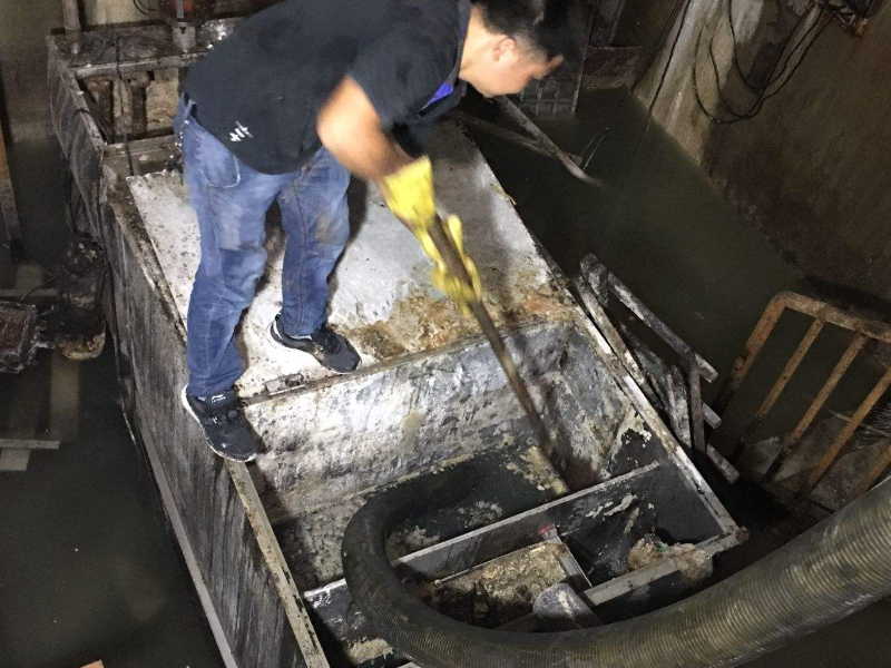 松北区丁香大道24小时通下水